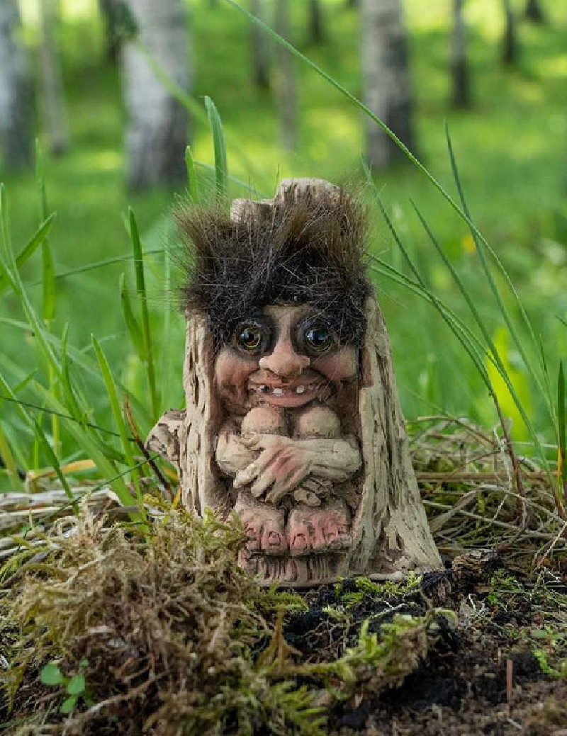 Troll hiding in a tree Trolls - Collectible | NyForm Troll
