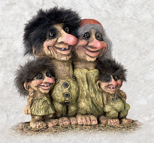 FAMILIA TROLL - TROLLS NA VIZINHANÇA