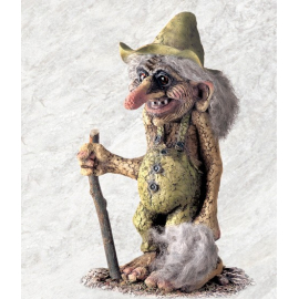 840102 Old troll man with hat large
