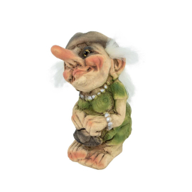 840228 Old lady troll with hat and bag